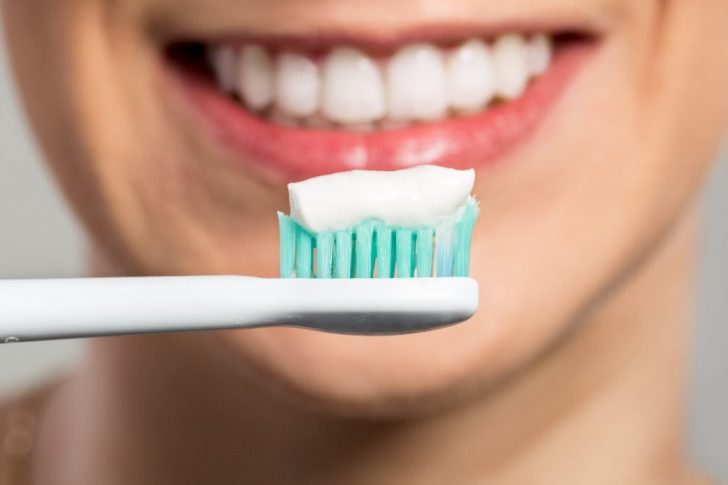 cómo cepillarte los dientes correctamente