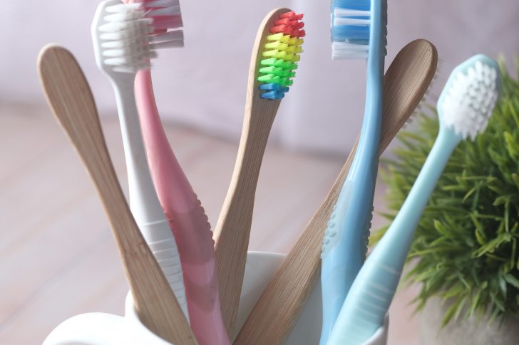 Cada cuánto tiempo cambiar el cepillo de dientes